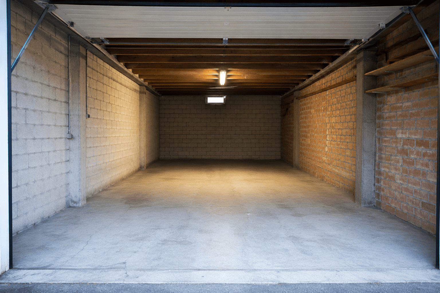 Garage vidé